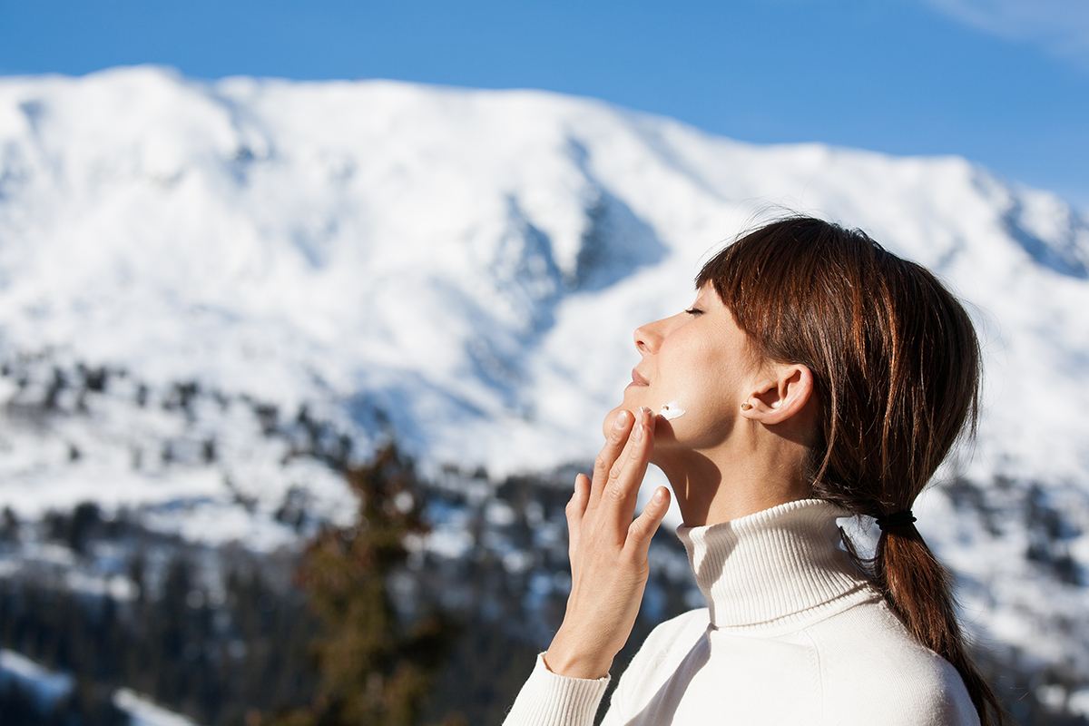 4 Après-Ski Skin Tips For Winter Weather