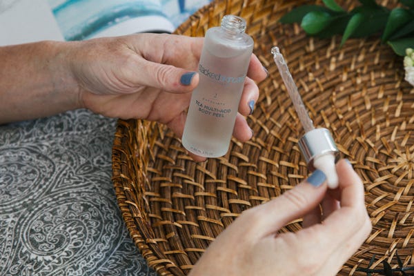 Two Easy Ways To Anti-Age Your Hands