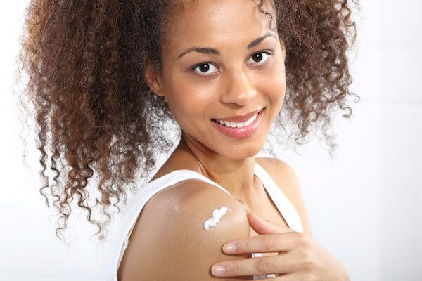 5 Natural Treatments To Give You Smooth & Youthful Skin